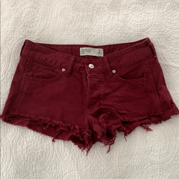 A&E Low Rise Distressed Denim Shorts (2) (26) - Picture 2 of 5